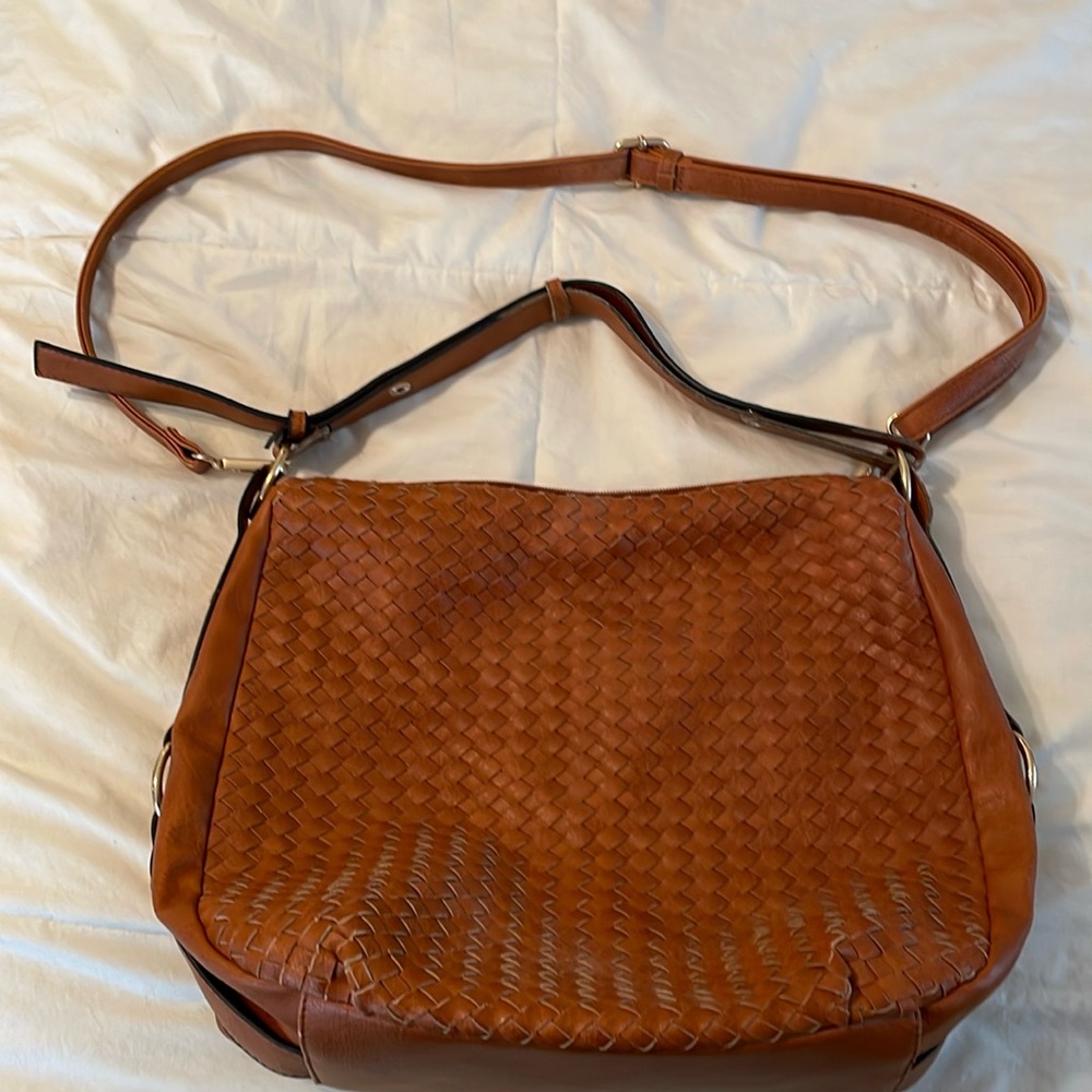 Vegan leather handbag with short and long shoulder straps